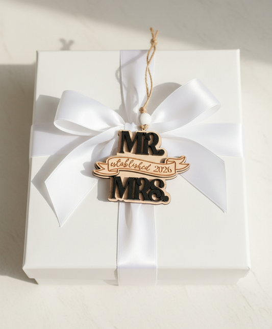 Wedding Ornament - MR & MRS Established