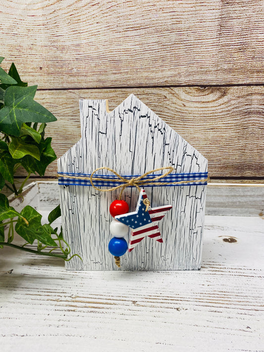 Rustic Patriotic Shelf Decor
