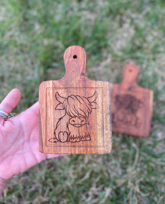Highland Cow Acacia Cheese Board