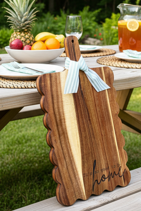 Scalloped Acacia Cutting Board