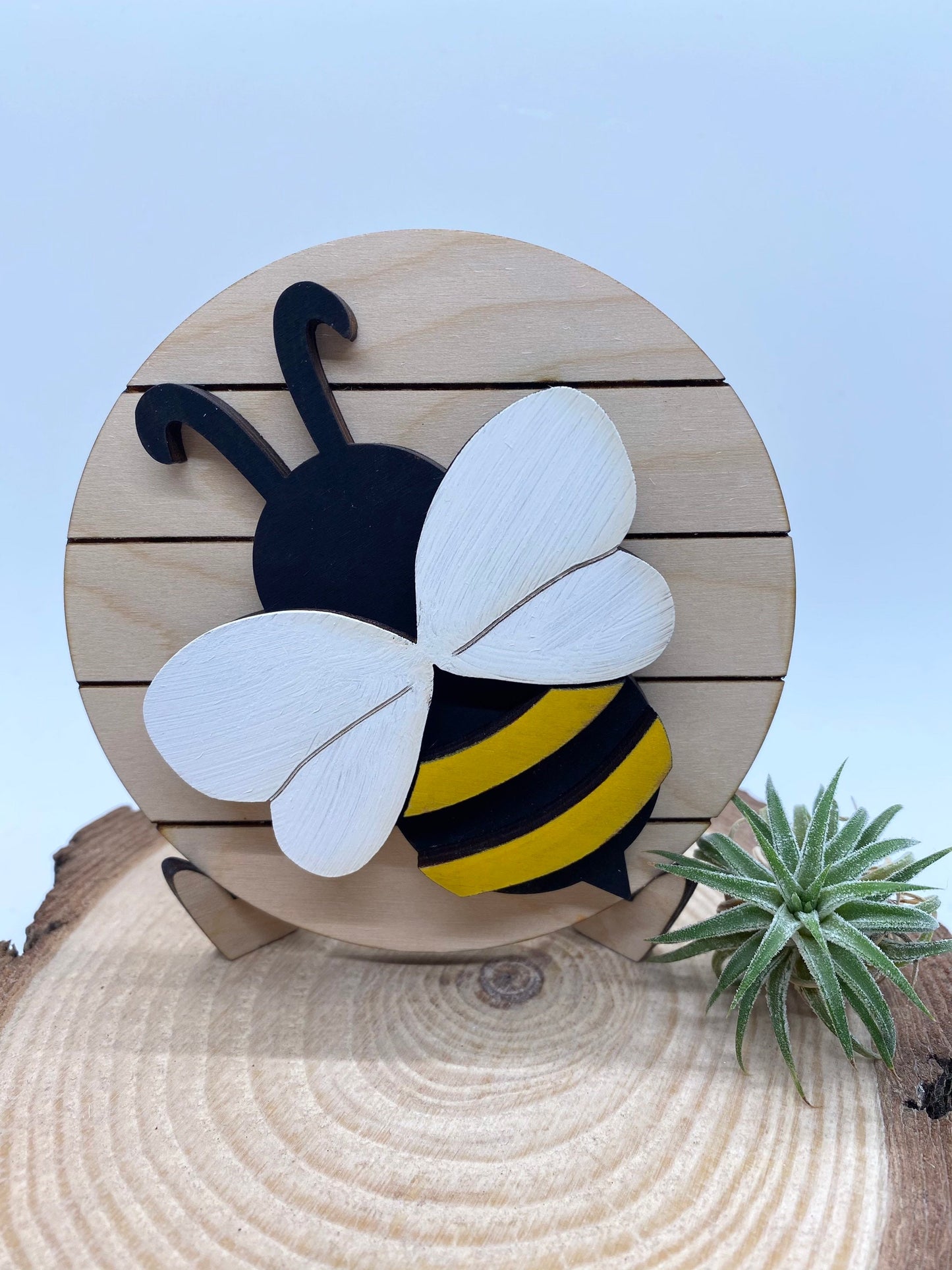 Bee Tiered Tray Sign, Spring Tiered Tray Decor