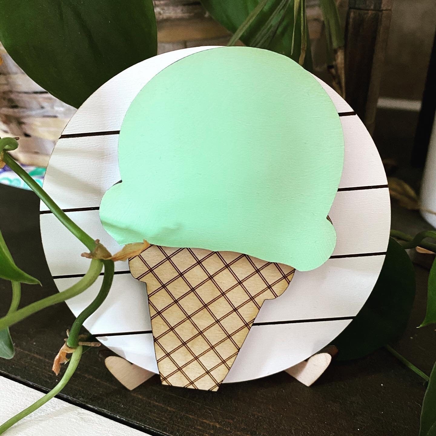 Ice Cream Cone Tiered Tray Decor, Summer Tiered Tray Decor, Ice Cream Tiered Tray Sign, 4” Round Tiered Summer Tray Sign