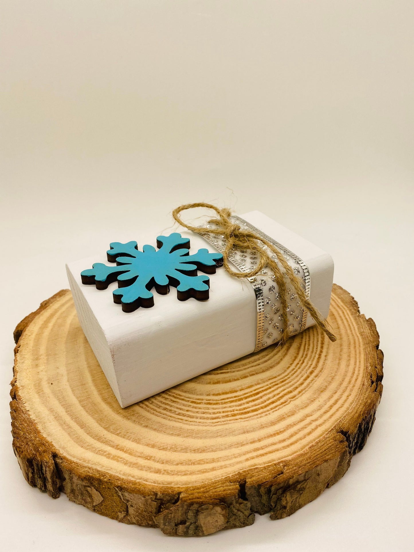 Christmas Tiered Tray Wood Book Stack, Winter Tiered Tray Book, Mini Wood Christmas Book Stack, Snowflake Book Stack